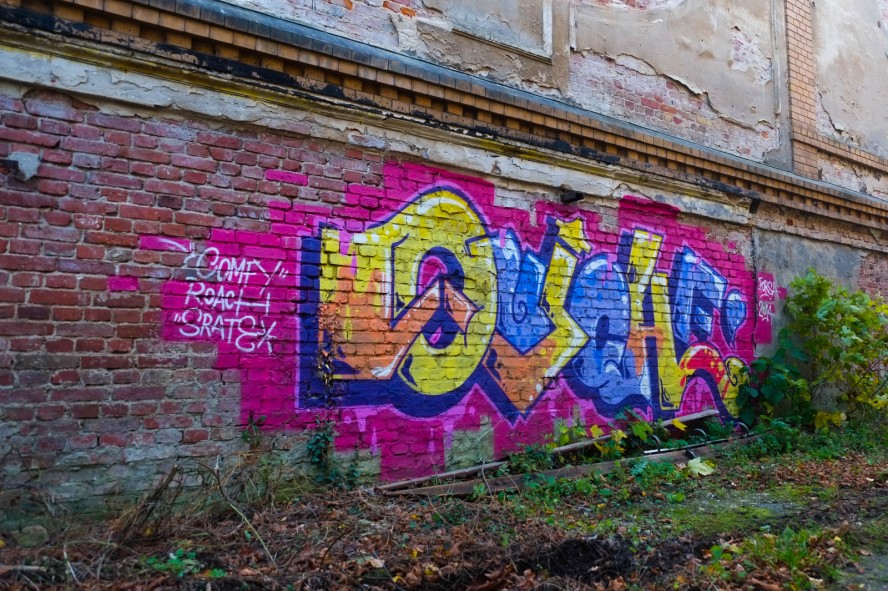 ballhaus grünau - graffiti