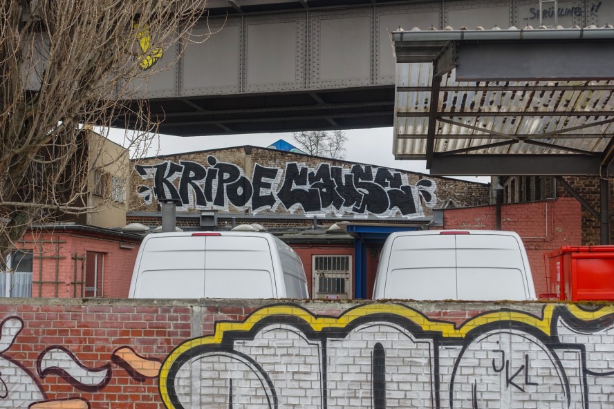 graffiti - kripoe / cause - gleisdreieck / yorkstrasse . berlin