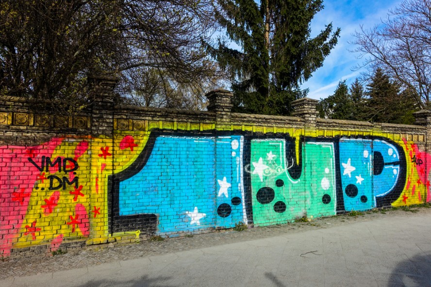 graffiti - 1up - friedrichshain . berlin