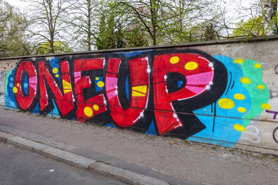 graffiti - 1up - friedrichshain . berlin