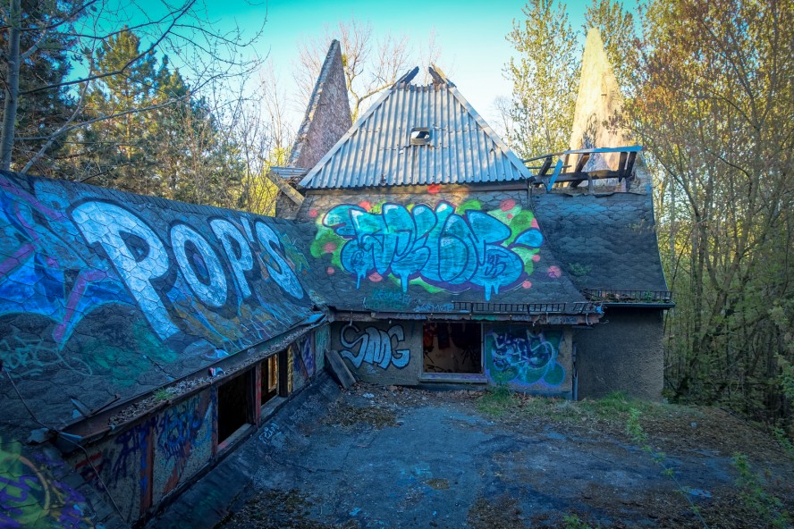 grafitti - urbex - ehemaliges kinderklinik weissensee
