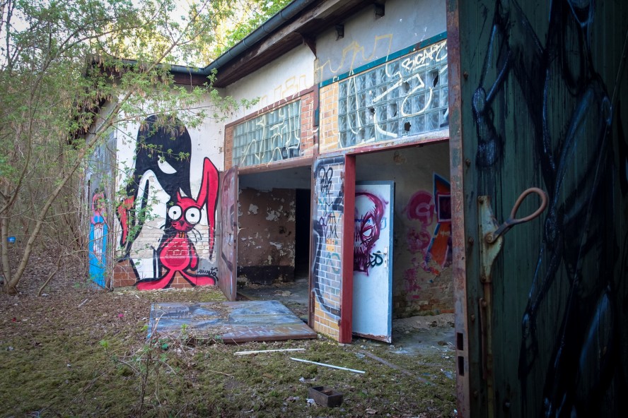 streetart - nineta - urbex - ehemaliges kinderklinik - weissensee