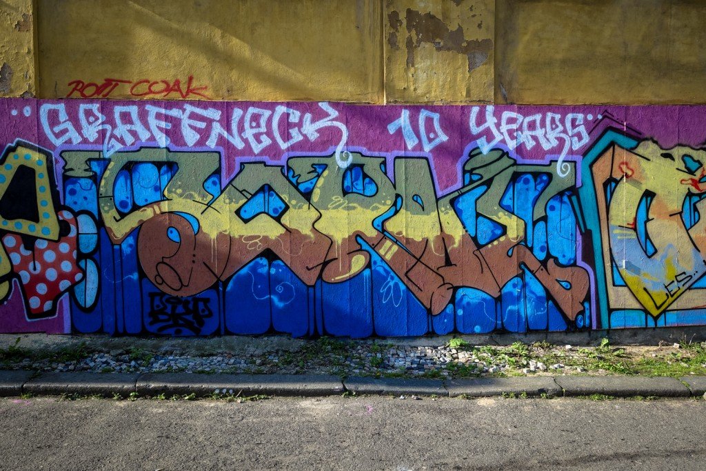 graffiti - prague, husitská - storm club
