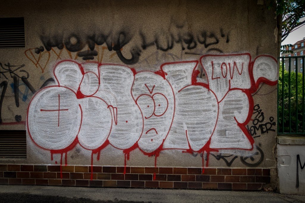 graffiti - prague, stromky