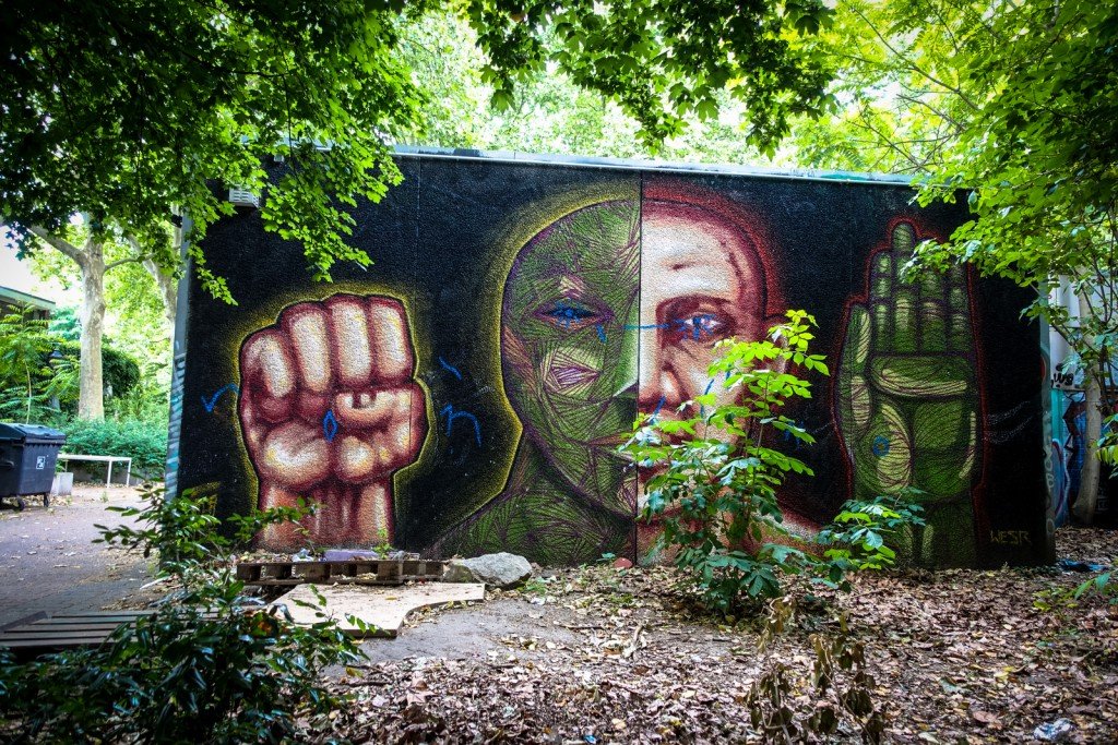 graffiti - wesr, alaniz - berlin, kreuzberg