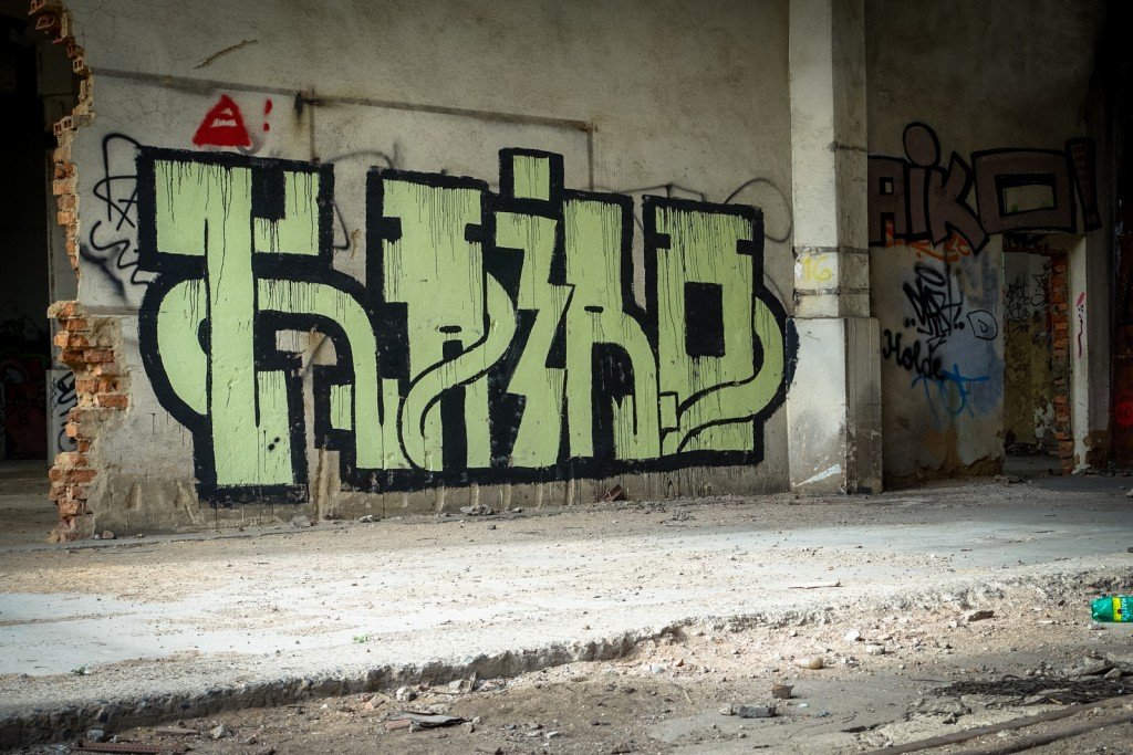 urbex, graffiti - prague, kolbenova