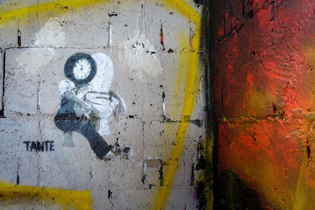 stencil - tante - berlin, teufelsberg