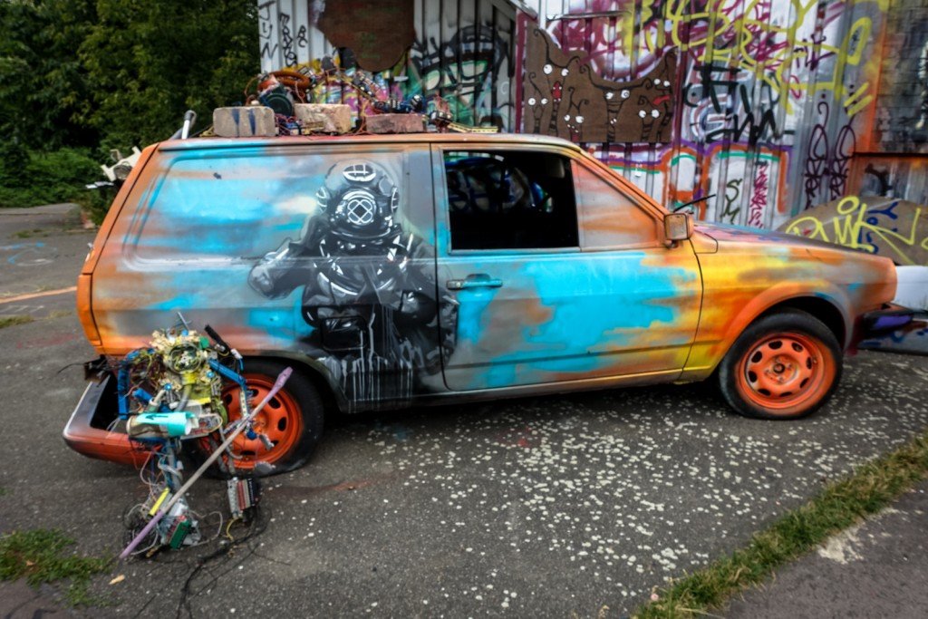 streetart - plotbot ken - berlin, teufelsberg