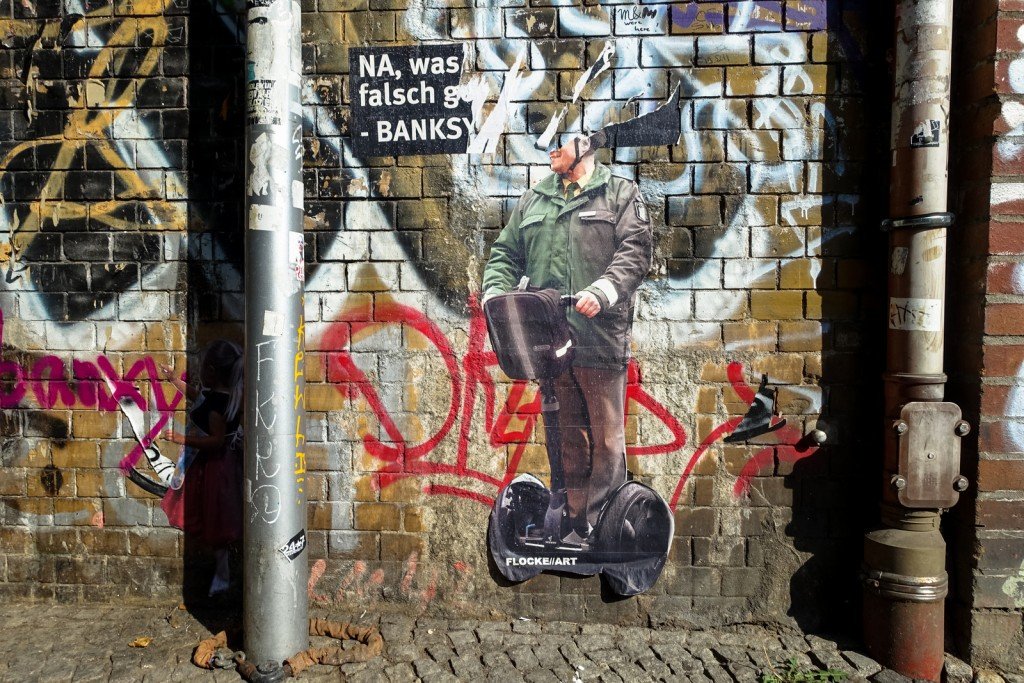 pasteup - flock art - berlin, dircksenstrasse