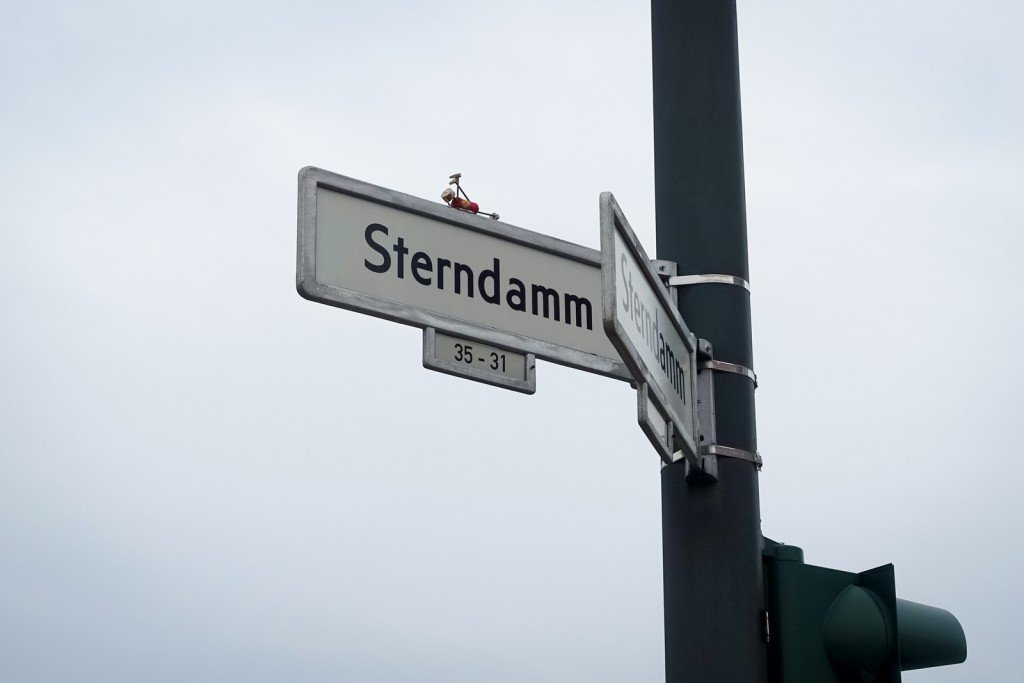 streetart - street yogi - berlin, schöneweide