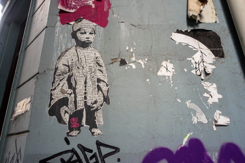 paste up - robi the dog - hamburg, karoviertel