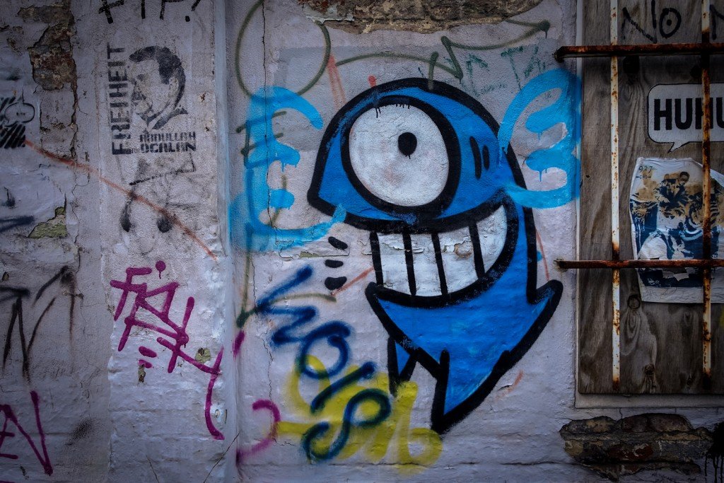 graffiti - pez - hamburg, schilleroper