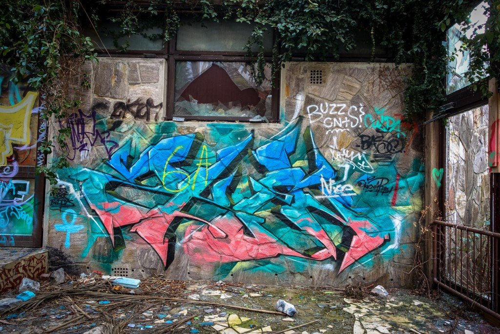 urbex graffiti - erlebnisbad blub - berlin-britz