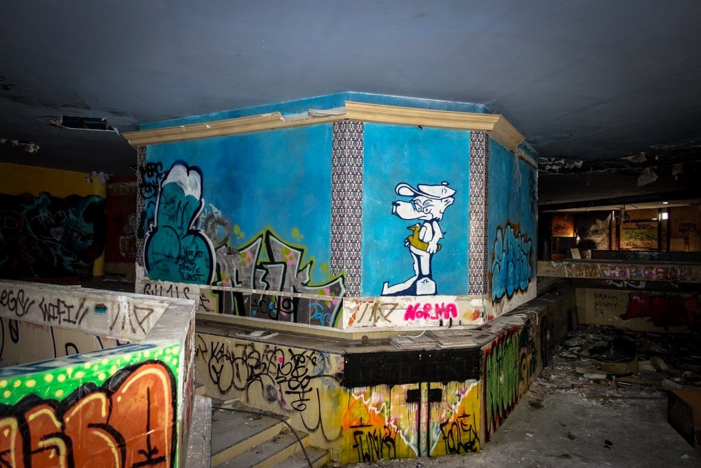 urbex graffiti - erlebnisbad blub - berlin-britz