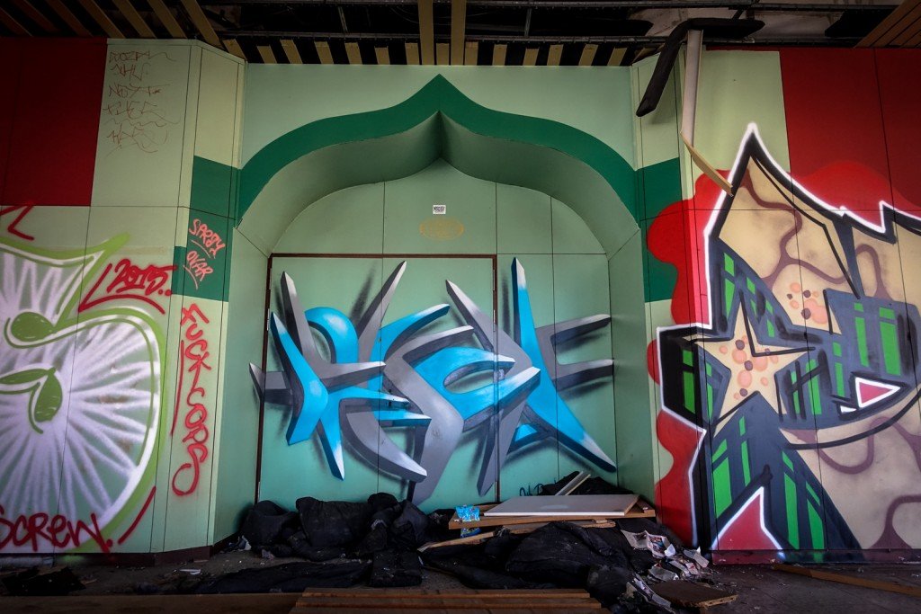 graffiti - urbex - ehemaliges sporthotel, sportforum, berlin