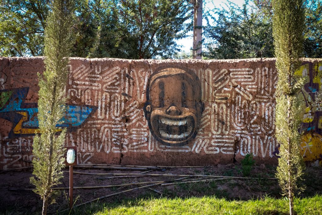 graffiti - vitaly rusakov - jardin rouge, marrakesh