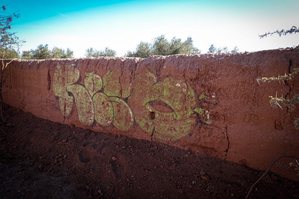graffiti - reso - jardin rouge, marrakesh