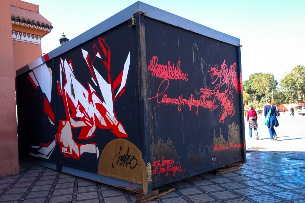 streetart - markus genesius & sunset - marrakesh, jemaa el fna