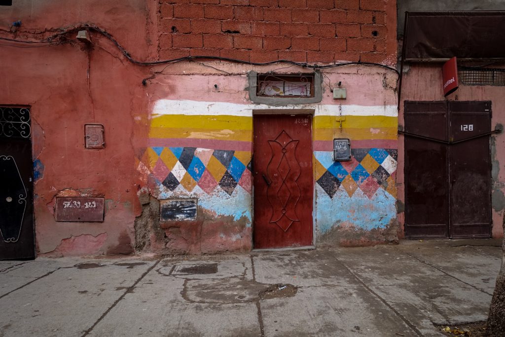 streetart - marrakesh, rue kbour chou