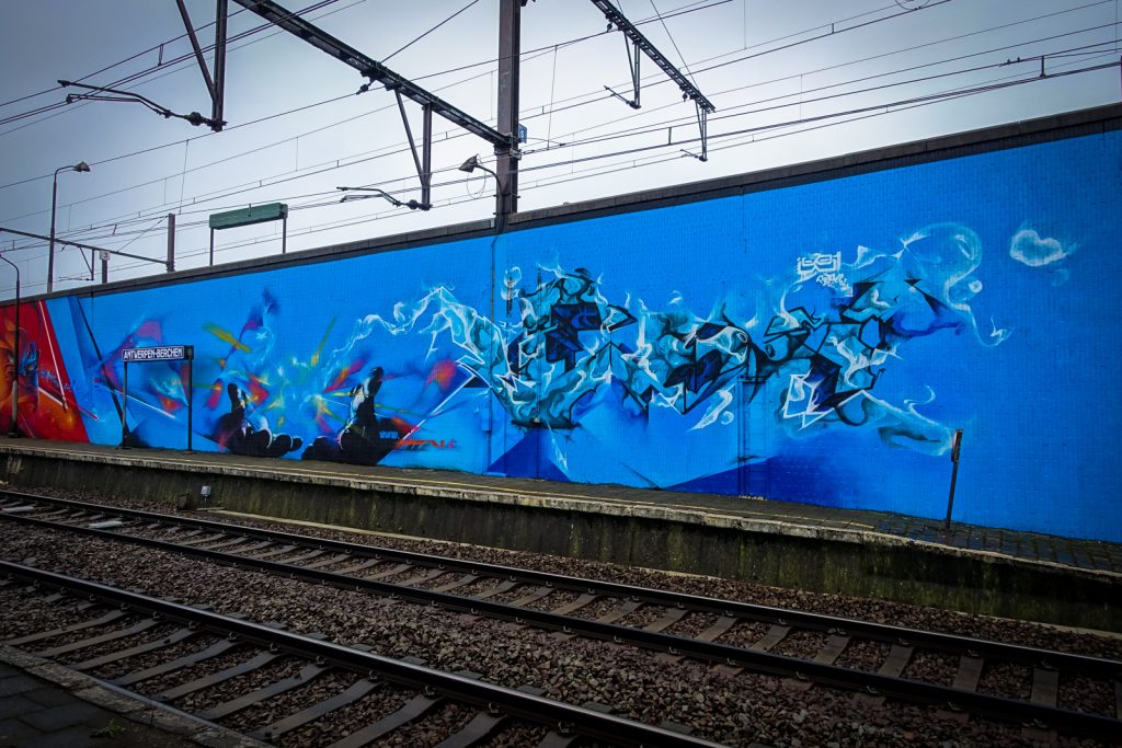 graffiti - cazn - antwerpen/berchem station