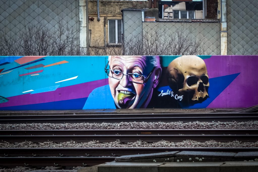 graffiti - smeets & caz - antwerpen/berchem station