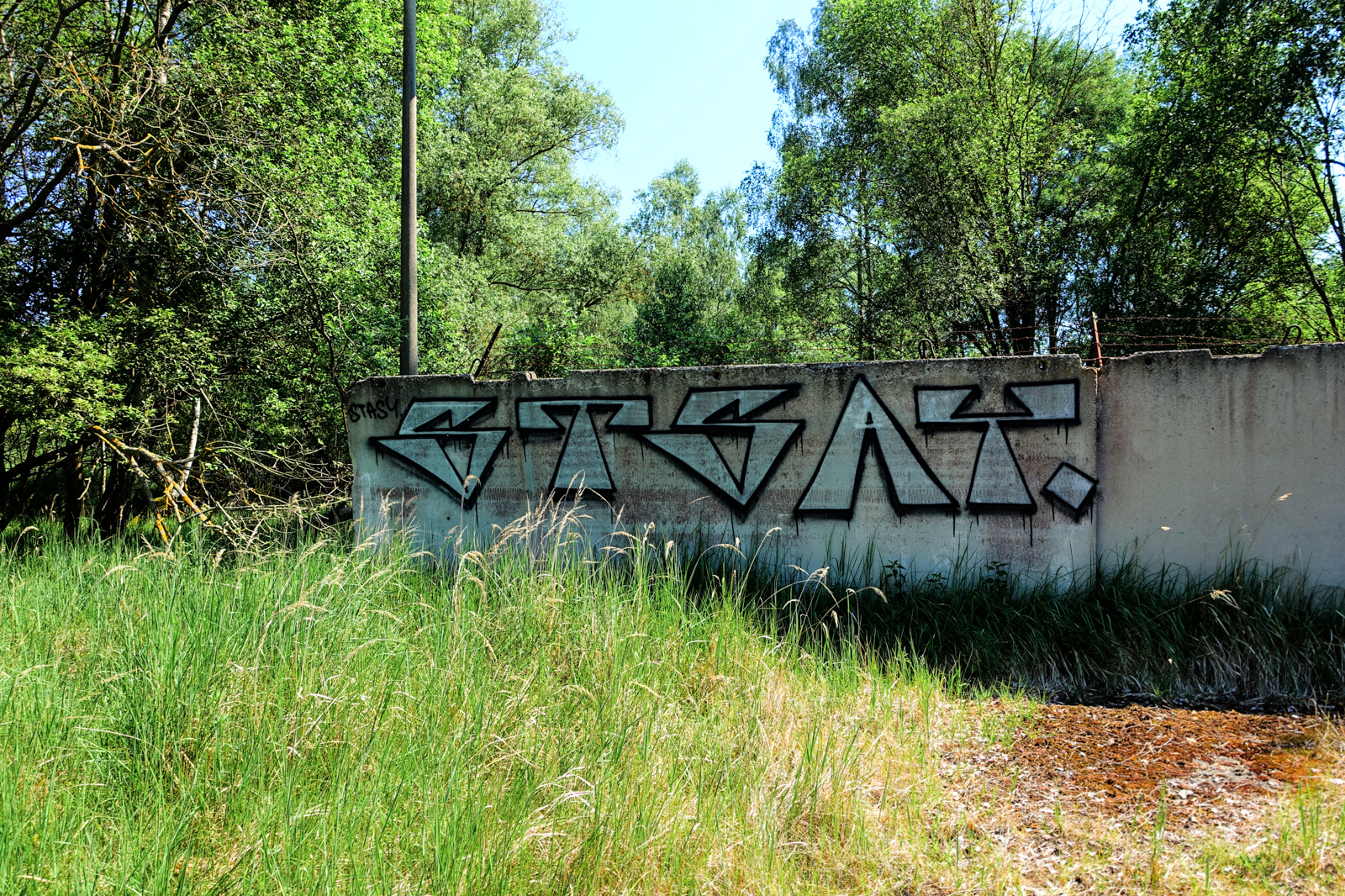 urbex graffiti - stasy - ghostcity vogelsang