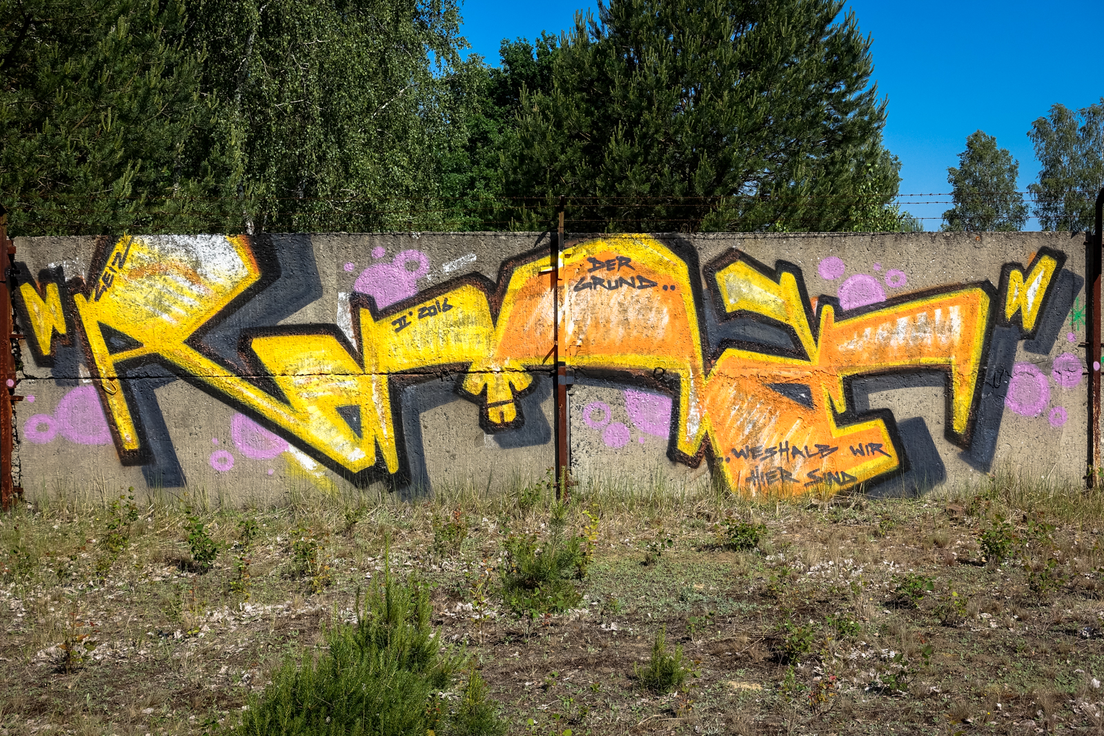 urbex graffiti - amos - ghostcity vogelsang