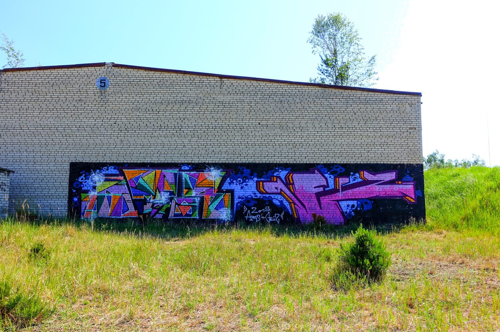 urbex graffiti - amos & geiz - ghostcity vogelsang