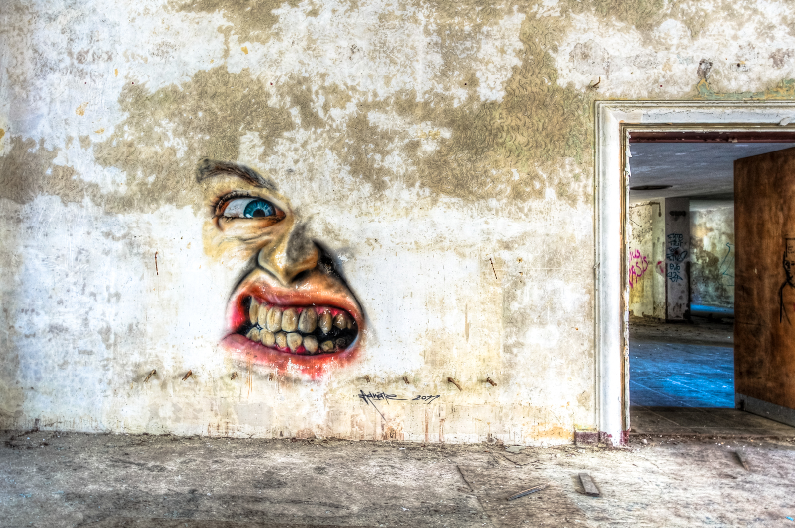 urbex art - adnate - ghostcity vogelsang