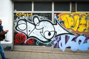 graffiti - idiot - brussels, belgium