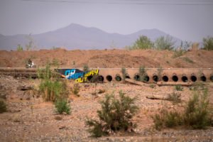 outside the jardin rouge