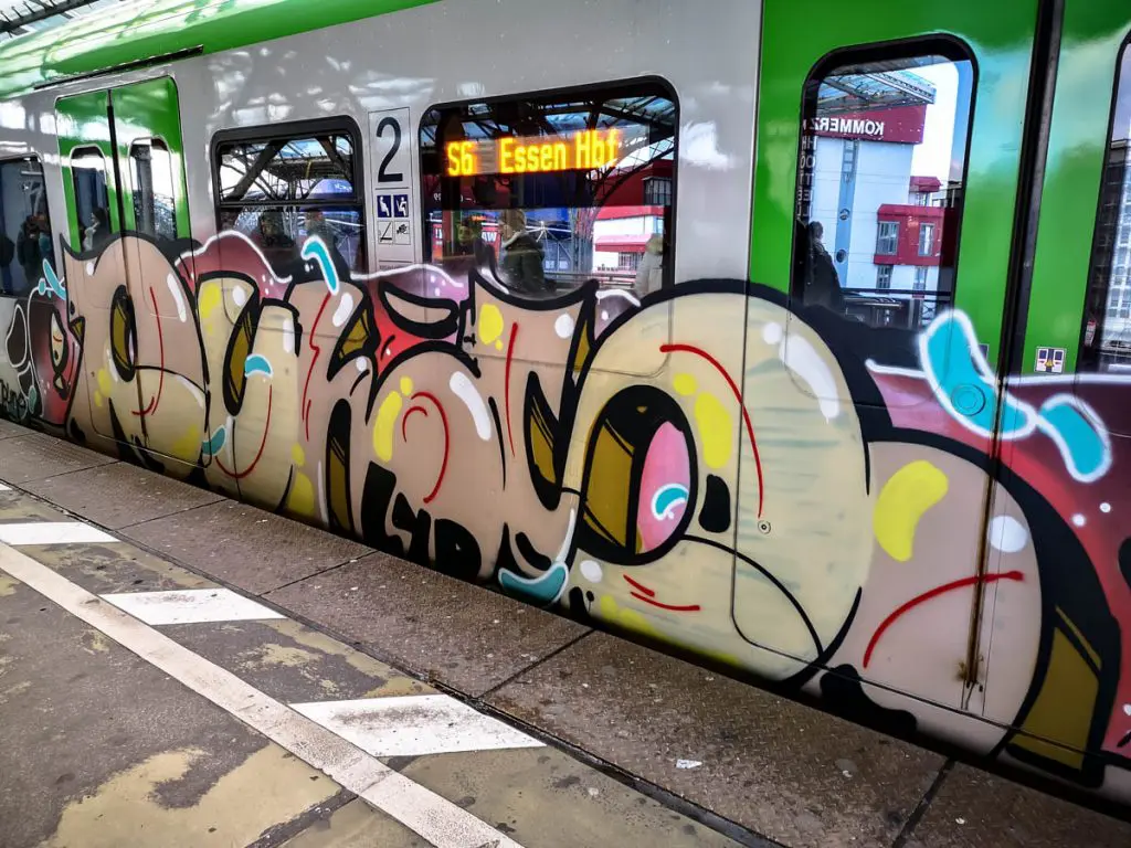Trainwriting - Graffiti - LYP-Crew - Köln