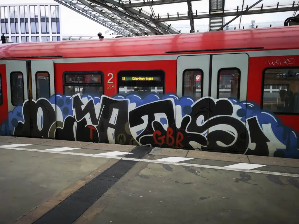 Trainwriting - Graffiti - GBR - Köln