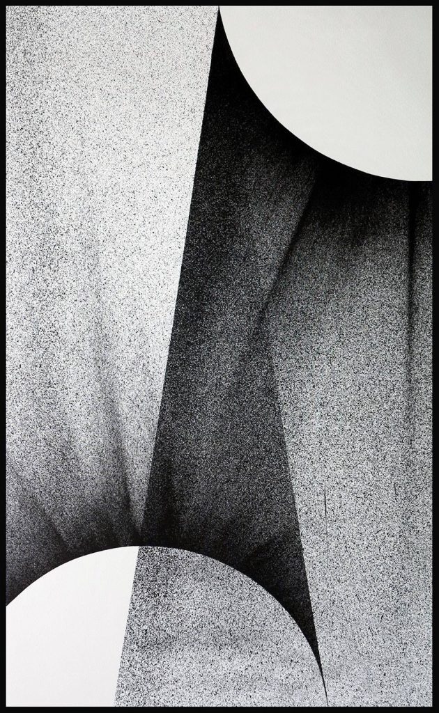 L'Outsider, Untitled, 2018, Spraycan on canvas,160x95cm, ©David Bloch Gallery