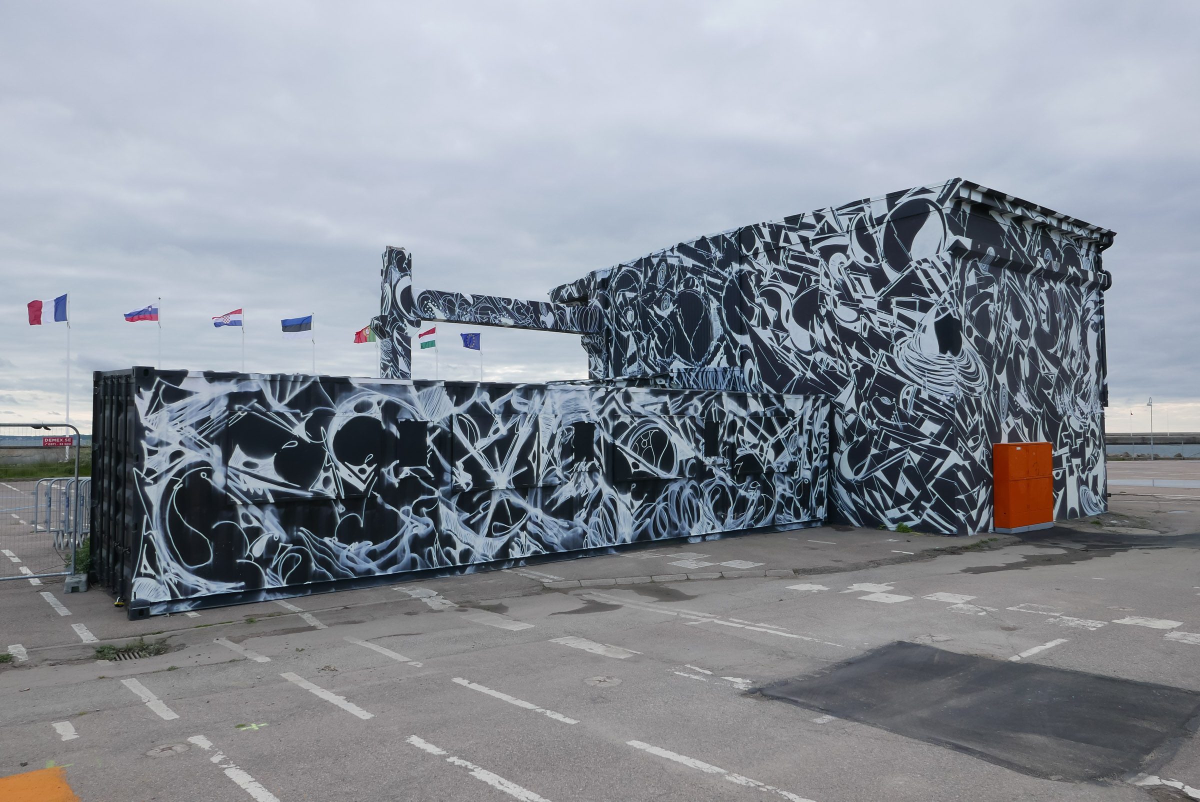 Reventlov Anders Reventlov in Denmark: Automatic script on paper and walls ...
